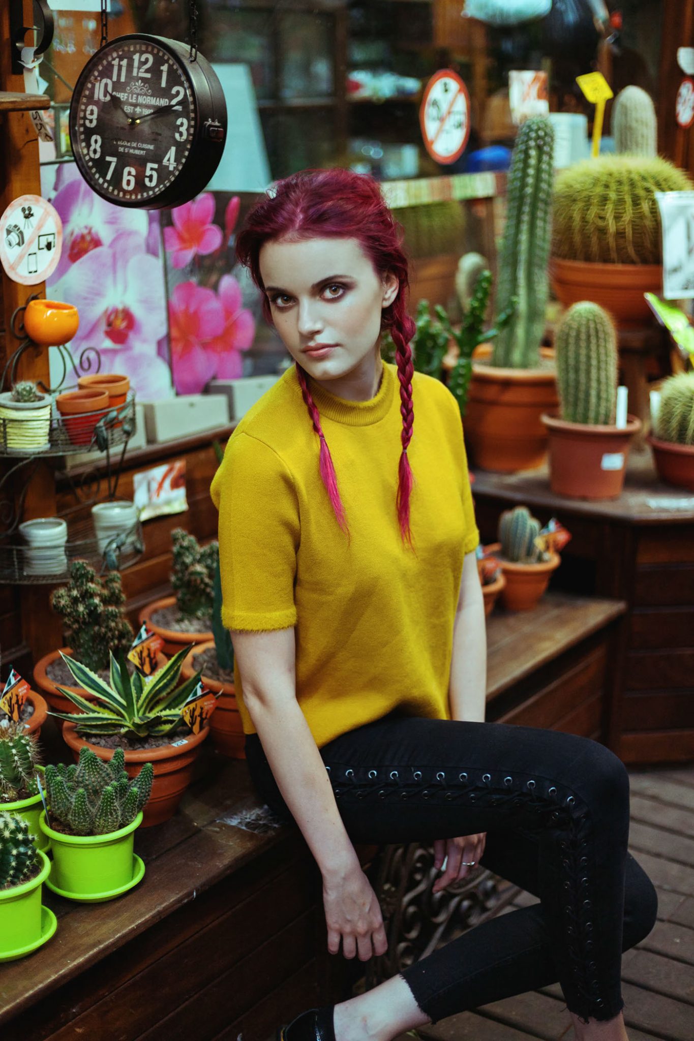 Flower market marion midnight photo le dernier etage magazine webzine fashion editorial story webditorial shooting paris  Flower market marion midnight photo le dernier etage magazine webzine fashion editorial story webditorial shooting paris