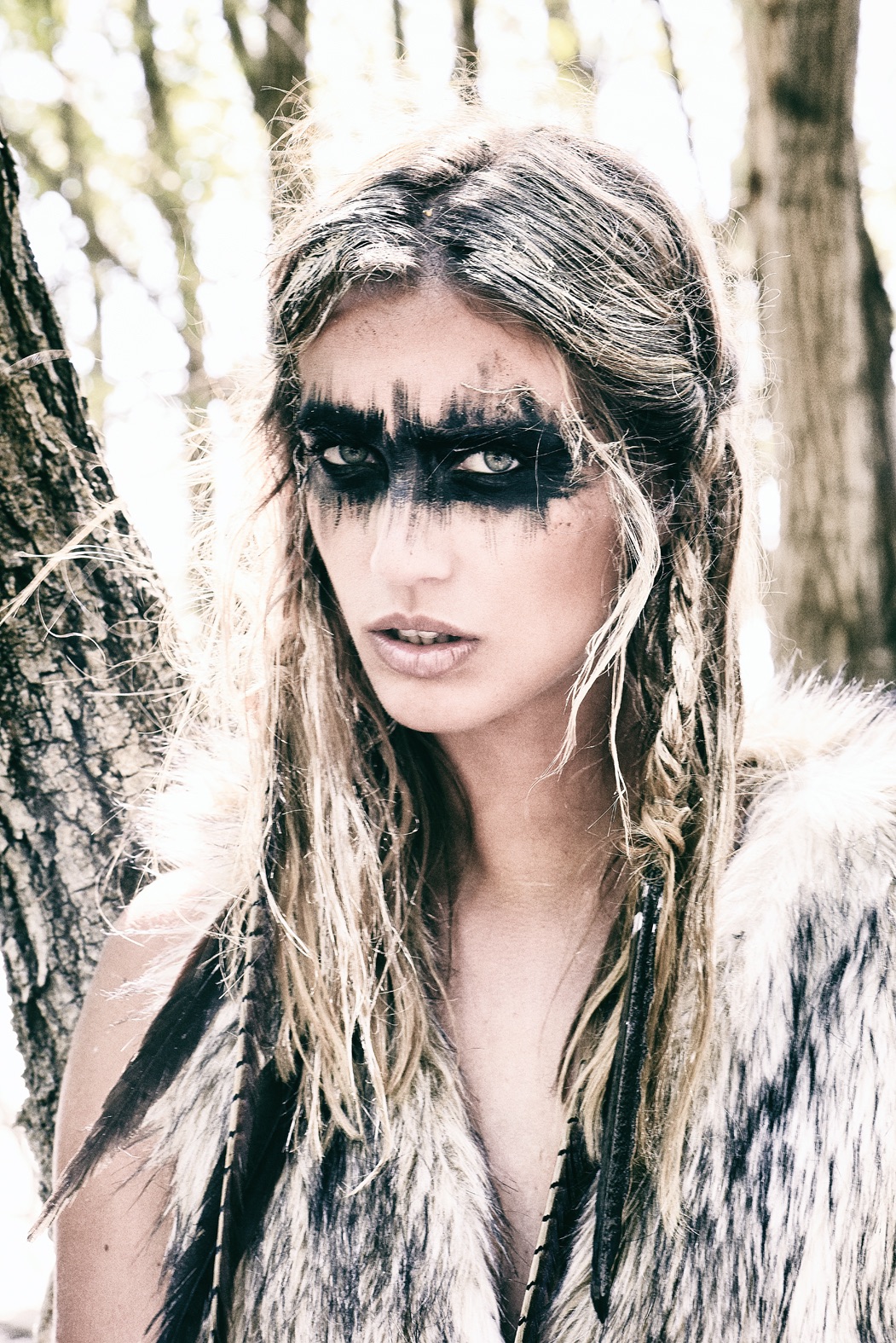 Horde's fashion story primitive fashion roots nature indian native american le dernier etage magazine editorial patrice berchery Horde's fashion story primitive fashion roots nature indian native american le dernier etage magazine editorial patrice berchery