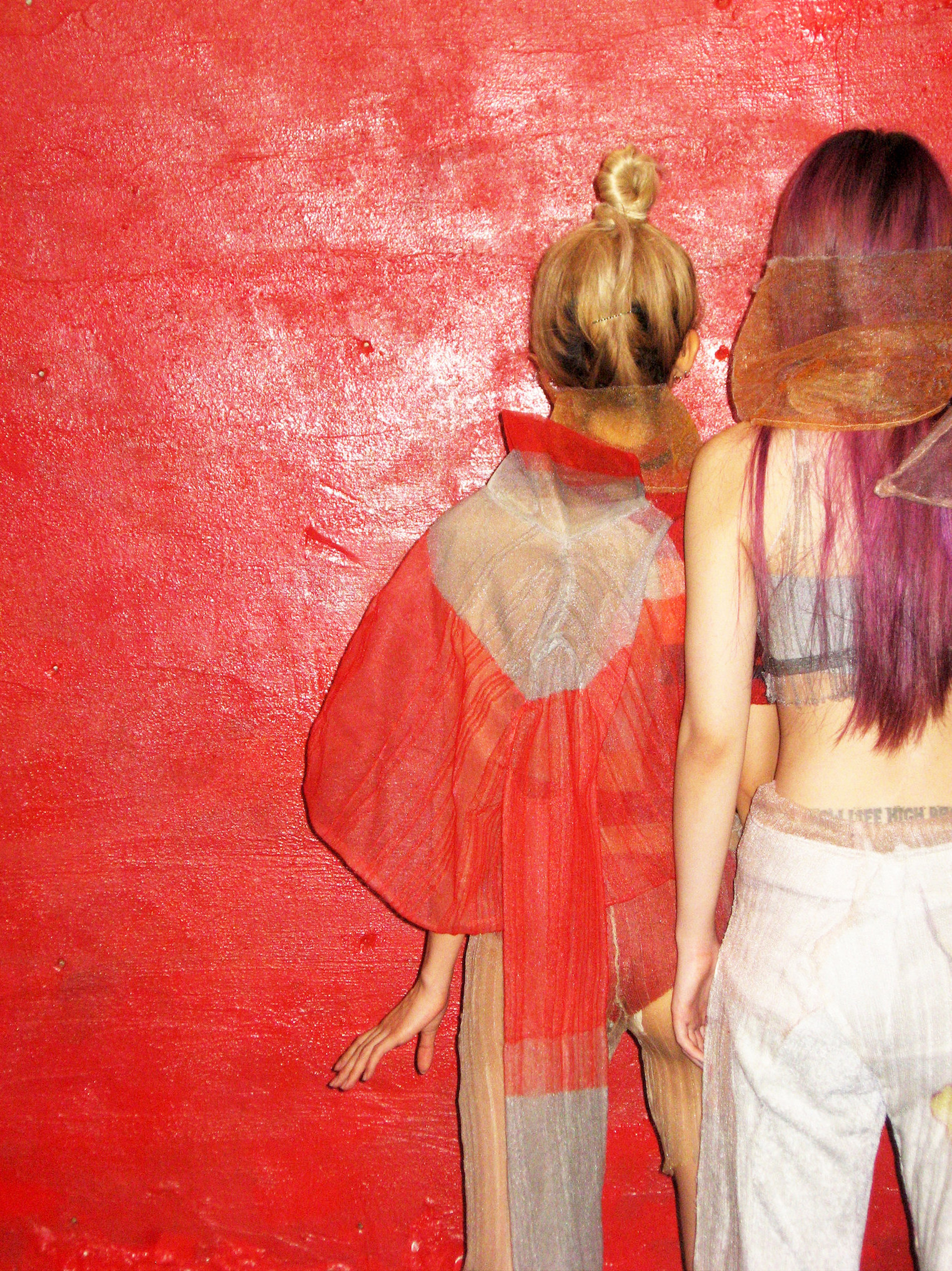 illusion of surroundings ceilne bouaziz spaceman collection edito fashion story le dernier etage magazine webditorial illusion of surroundings ceilne bouaziz spaceman collection edito fashion story le dernier etage magazine webditorial