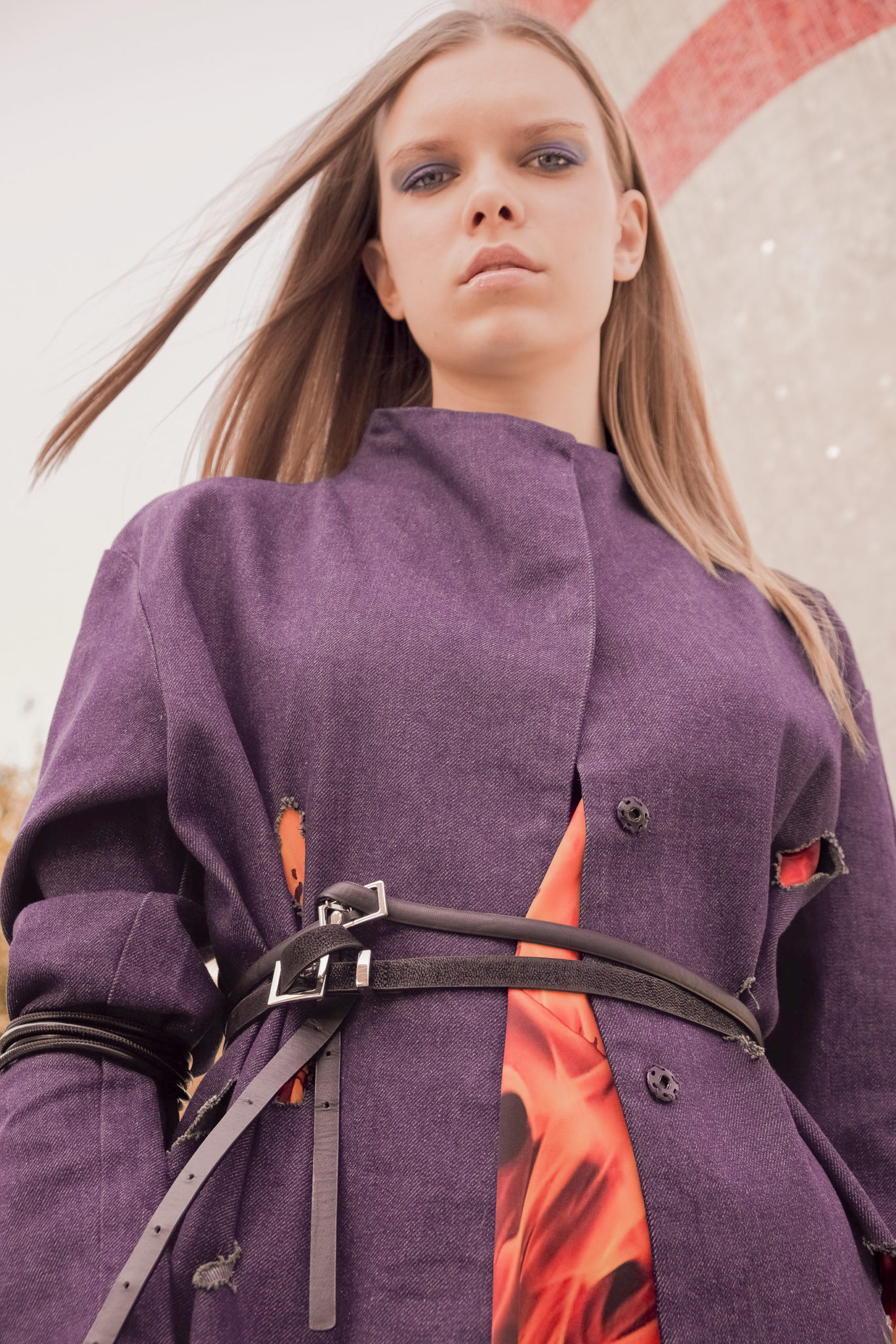 Myriam Tisbo violettes fashion story editorial le dernier etage magazine webzine photography mode webditorial
